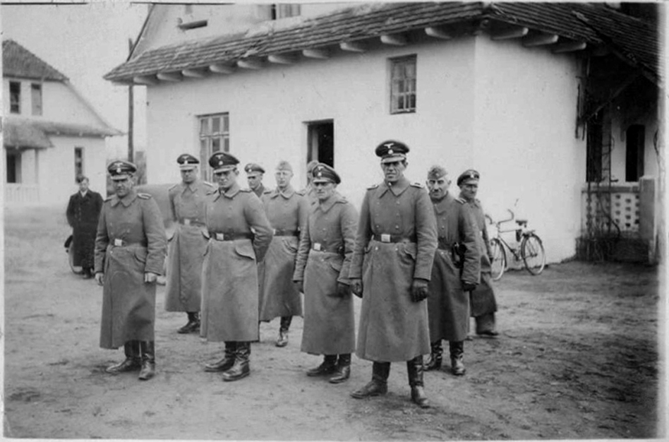 Belzec - SS staff (1942)