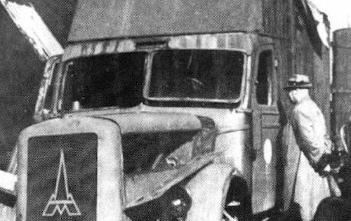 Truck similar to gas van. Original uploader in the Russian Wikipedia was Zac Allan, and then Jaro.p [Public domain], via Wikimedia Commons.